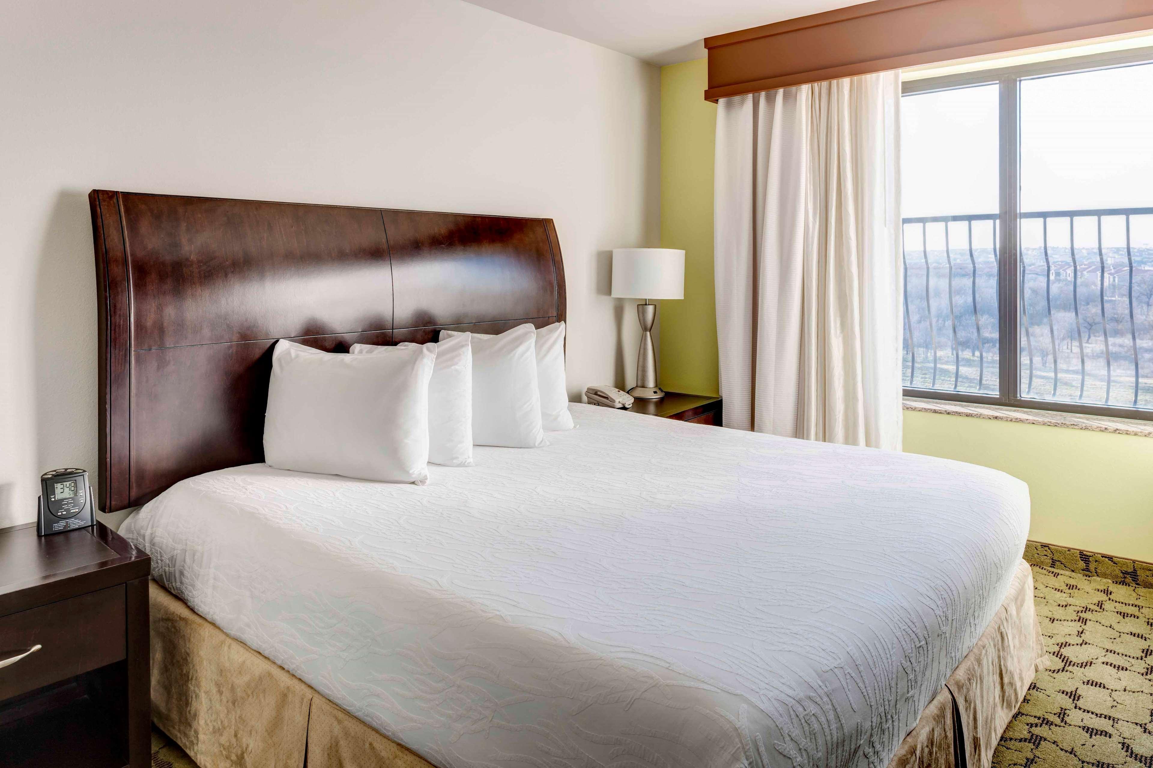 Hilton Garden Inn Dallas Lewisville Ngoại thất bức ảnh
