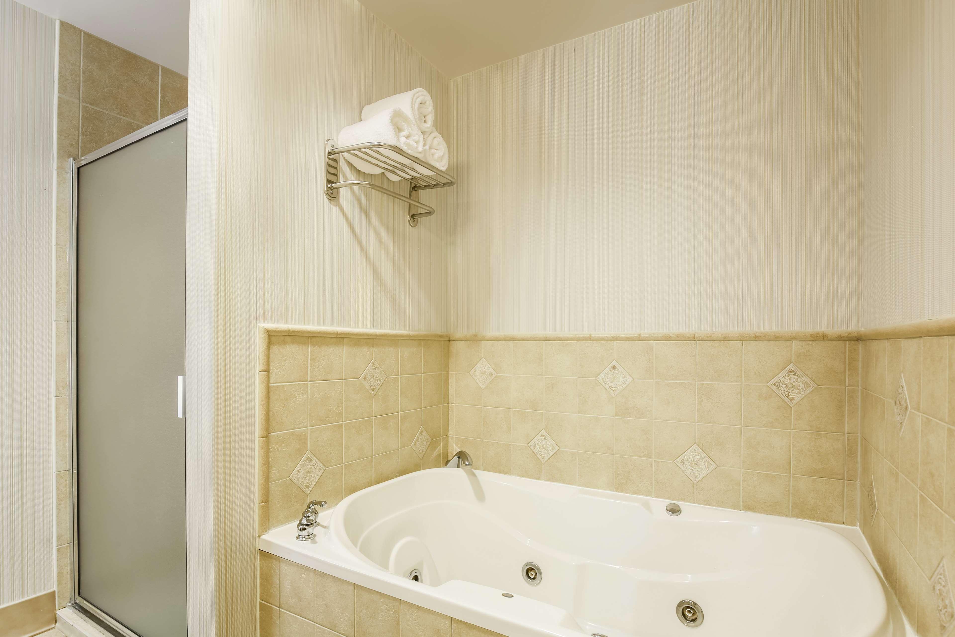 Hilton Garden Inn Dallas Lewisville Ngoại thất bức ảnh