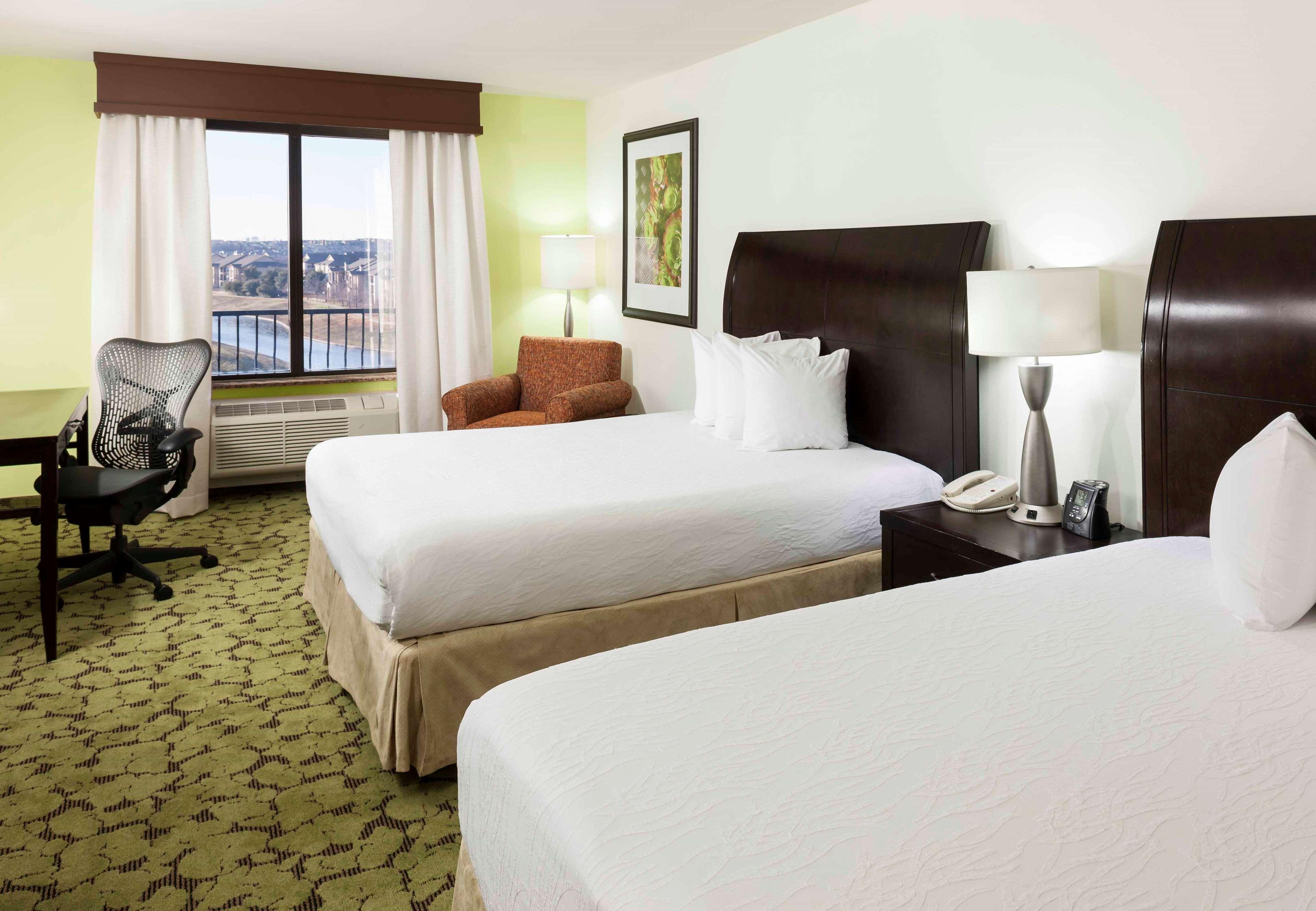 Hilton Garden Inn Dallas Lewisville Ngoại thất bức ảnh