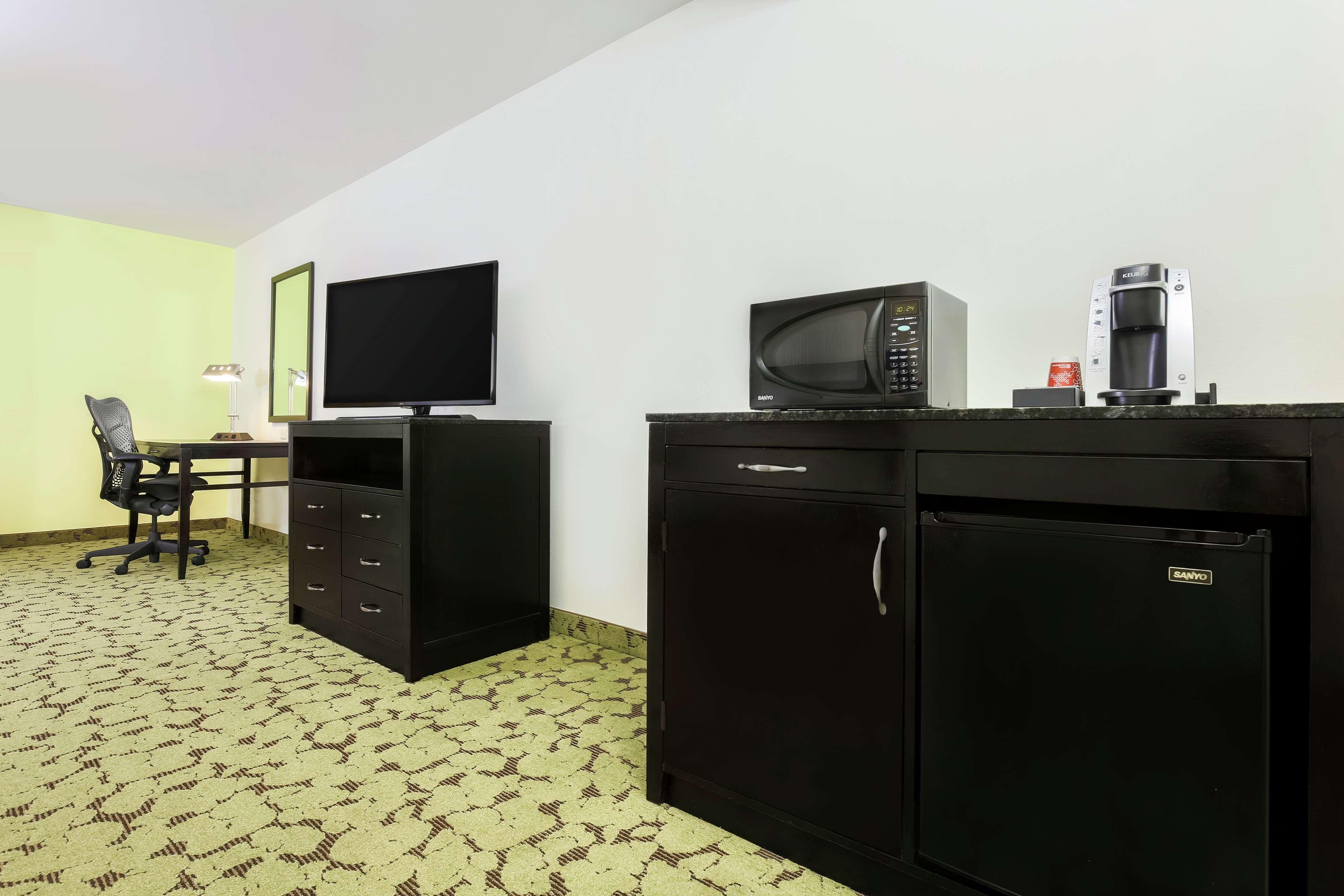 Hilton Garden Inn Dallas Lewisville Ngoại thất bức ảnh