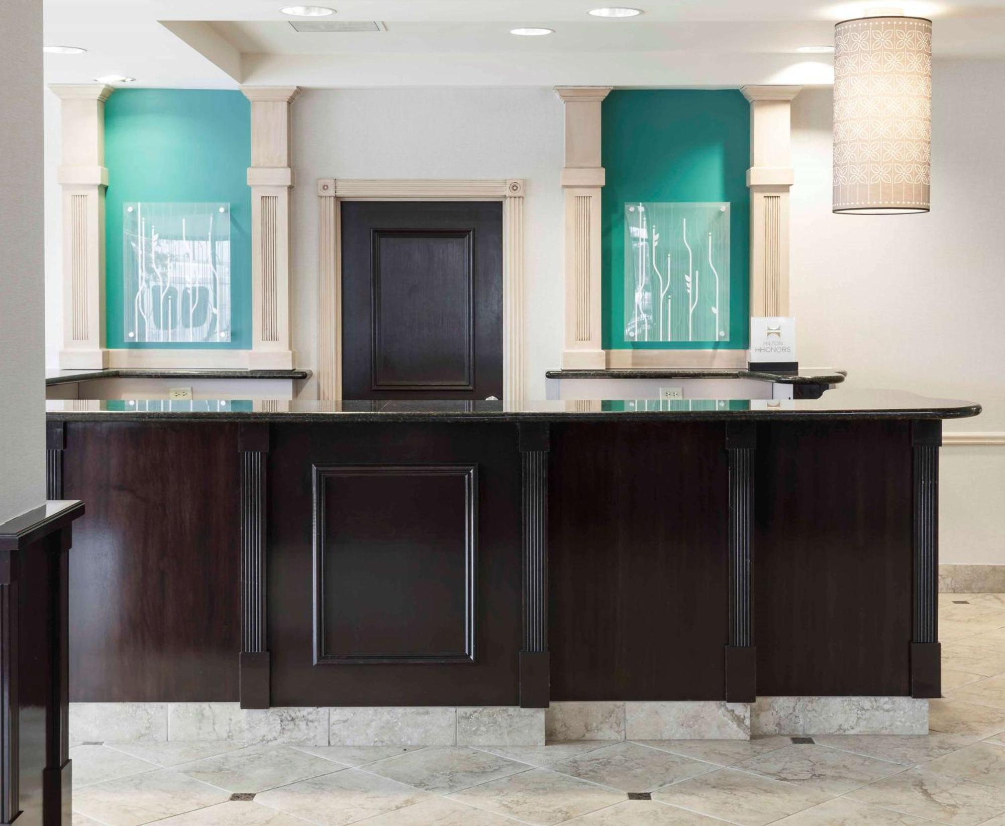 Hilton Garden Inn Dallas Lewisville Ngoại thất bức ảnh